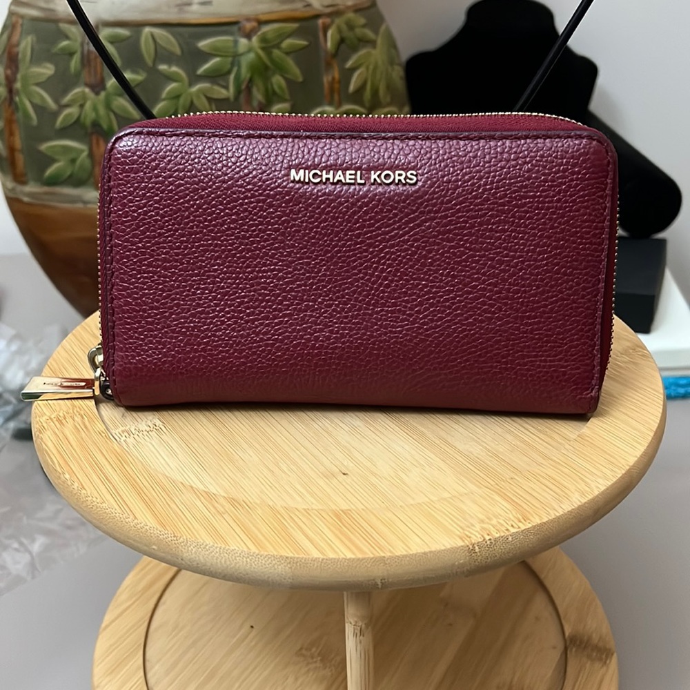 MICHAEL KORS LEATHER CONTINENTAL WALLET